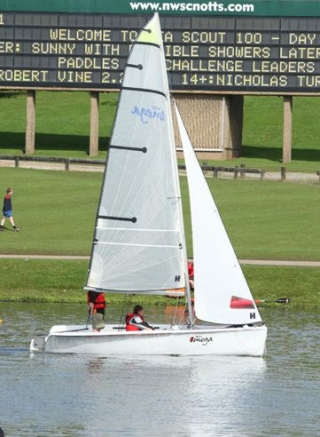  Navega en su bole alrededor de nuestro hermoso lago campestre 